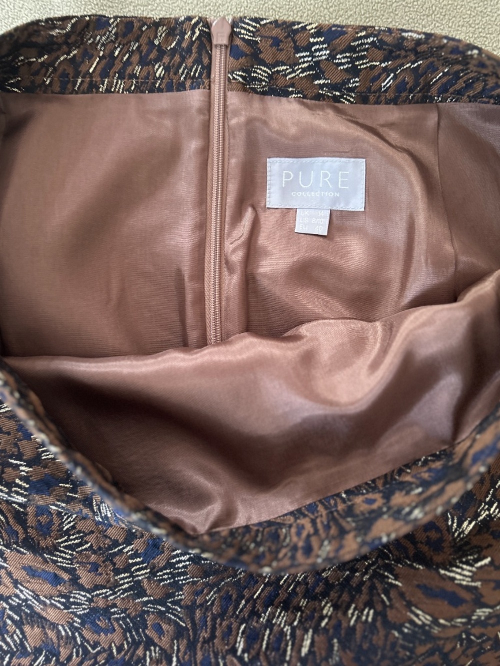 PURE COLLECTION, party skirt, 8/10, perfect for fall/winter